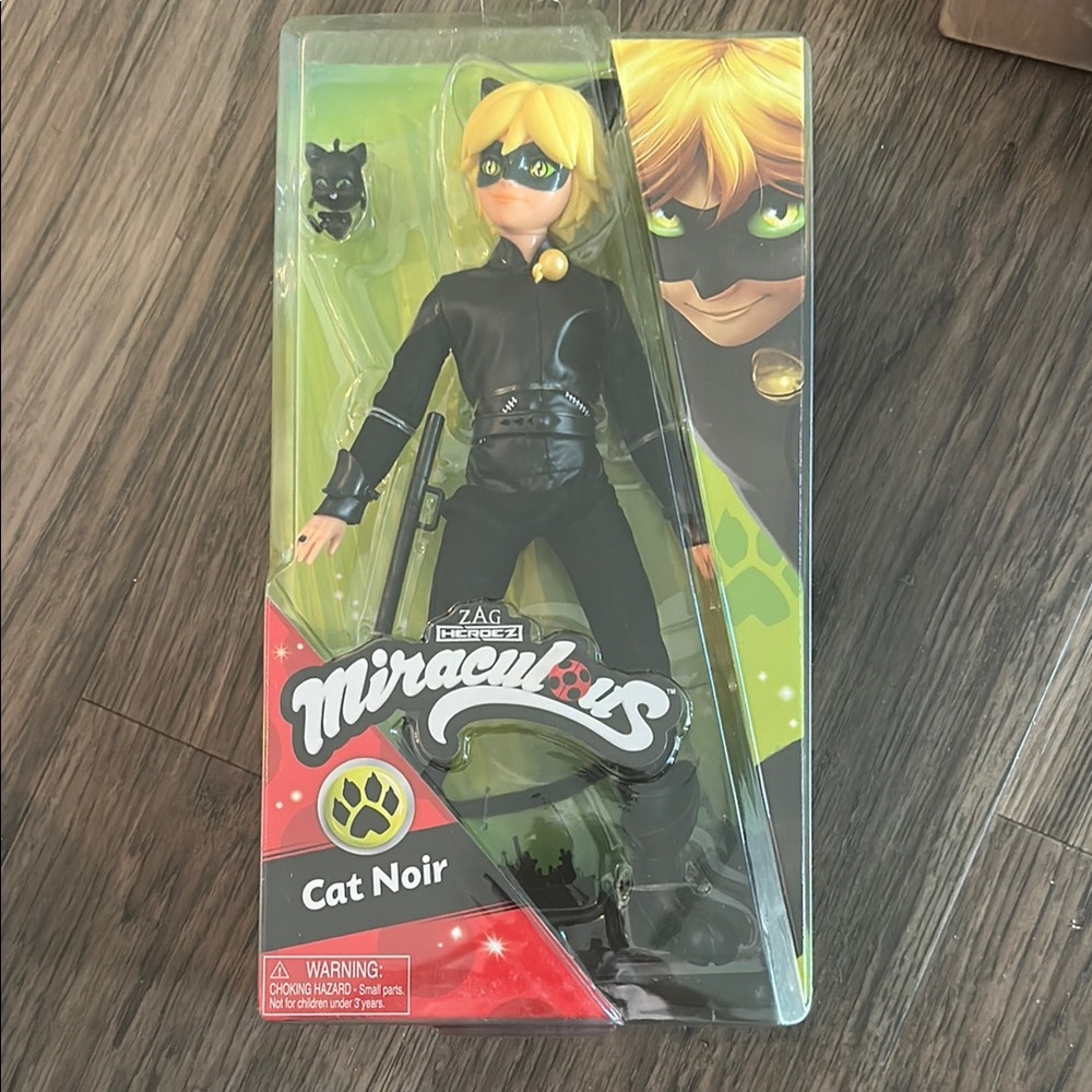 Cat Noir Action Figure - Black